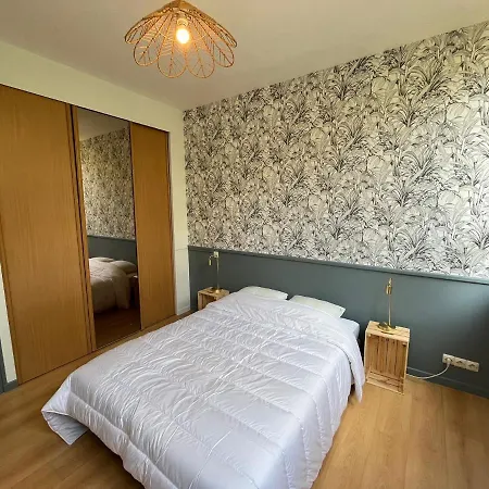 L'appart Du Palais A 150m De La Grande 莱萨布勒-多洛讷